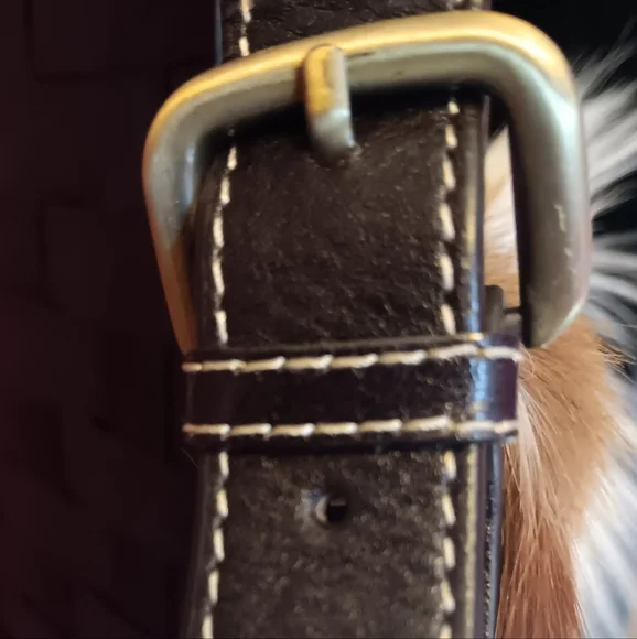 Elegant Brown and Tan Shoulder Bag with Plush Texture - Picture 11 of 11